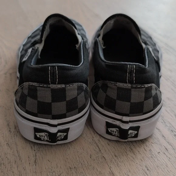 Vans Black and Gray Checkered Slip-On Sneakers Women's 5.5 - Picture 4 of 8